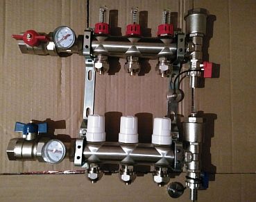 Снимка - Тестване на водно топъл под