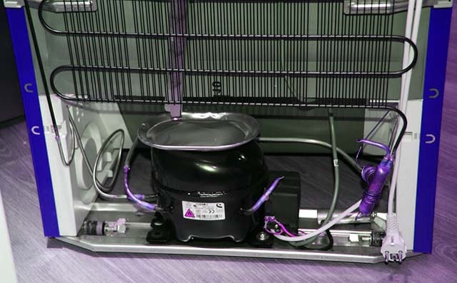 Къде е компресорът на хладилника