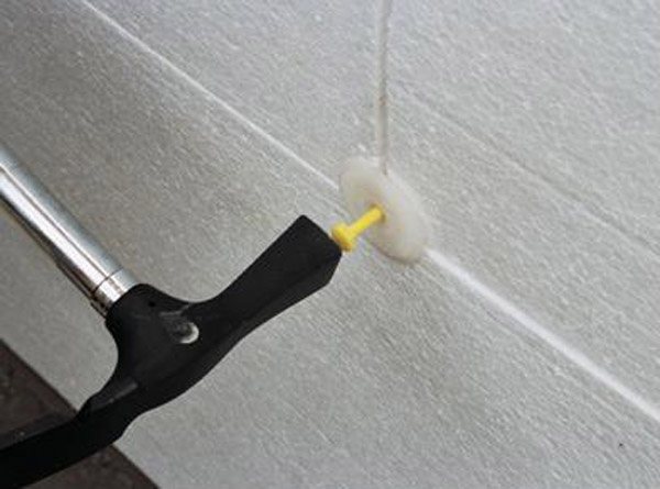 как да изолирате къща с пяна