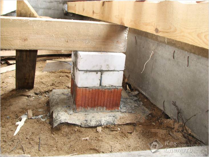 Тухлени стълбове за фиксиране на изоставания