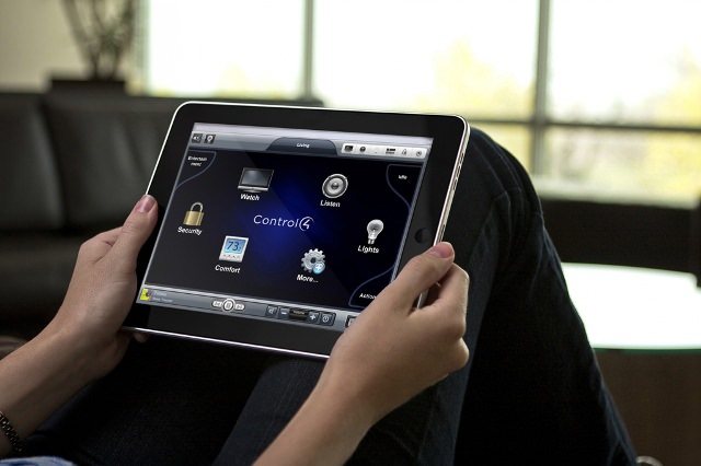 Безопасността на лятната вила е много важна за нас. И причината не са само скъпите за нас култури и оборудване, но и нашите близки и деца, които дори на първо място