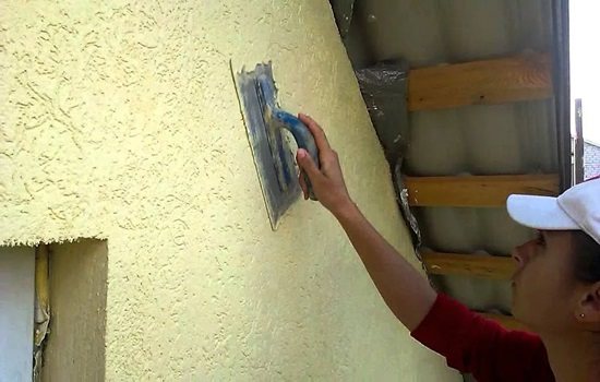 Фасадна изолационна мазилка - особености на работата