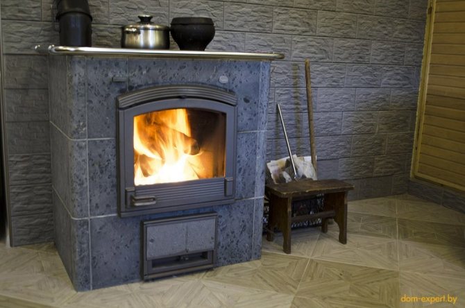 Смених руската печка с финландската - и не съжалих! Историята на син, който даде на родителите си топлина в къщата