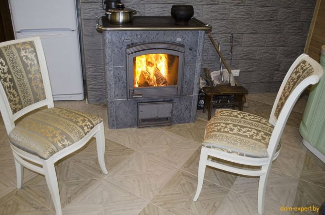 Смених руската печка с финландската - и не съжалих! Историята на син, който даде на родителите си топлина в къщата