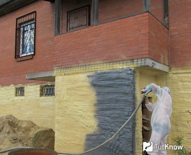 Топлоизолация на основата с полиуретанова пяна