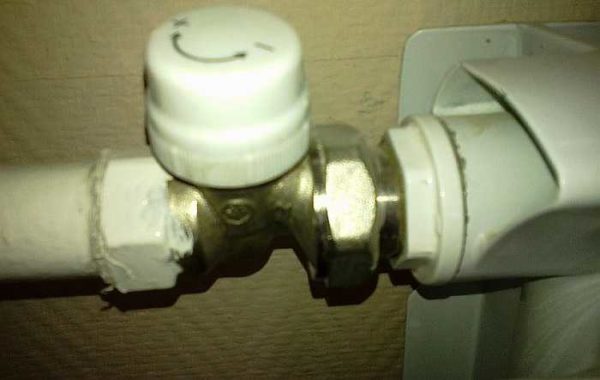 Термична глава за отоплителен радиатор