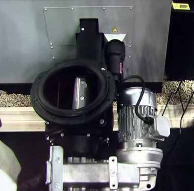 котел на дървени стърготини на твърдо гориво