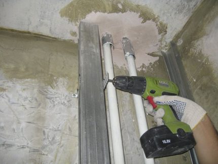 Инсталиране на вертикални водачи