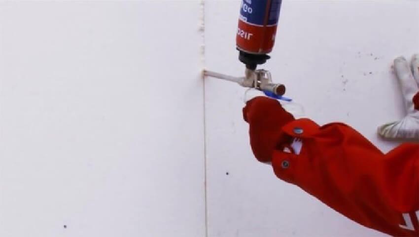 Разпенващи се празнини между листове